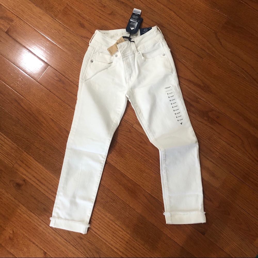 AEO White Denim Artist Crop Low Rise Jeans